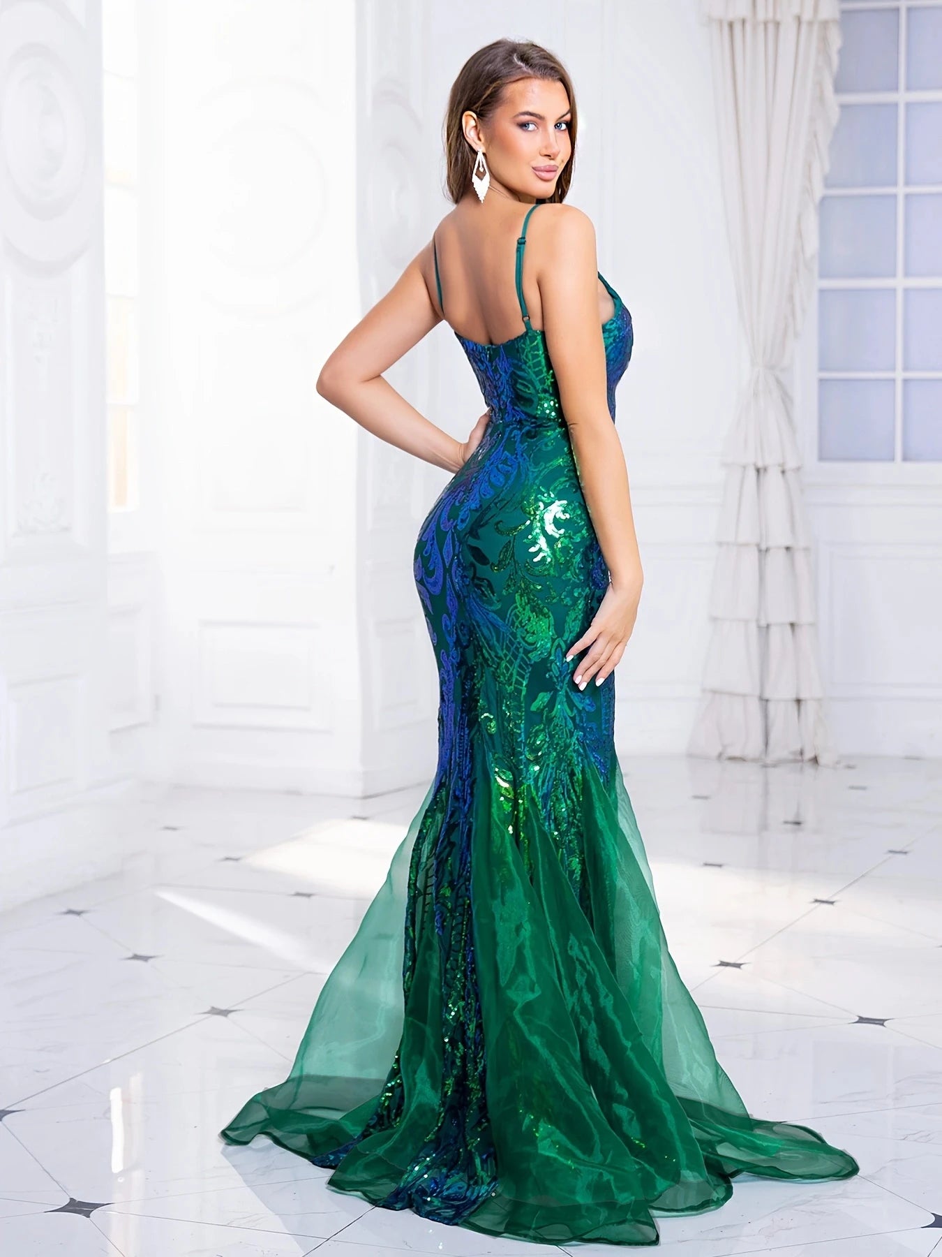 Deep V Neck Sleeveless Green Cocktail Prom Dress Spaghetti Strap Sequin Luxury Evening Party Women Long Mermaid Dresses-Gennys fashion