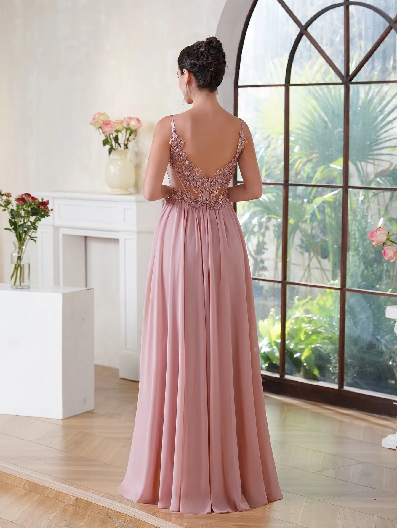Elegant Dusty Pink Prom Dresses 2024 V Neck Beaded Appliques Illusion Spaghetti Strap Evening Gowns Formal Party Vestido De Gala-Gennys fashion