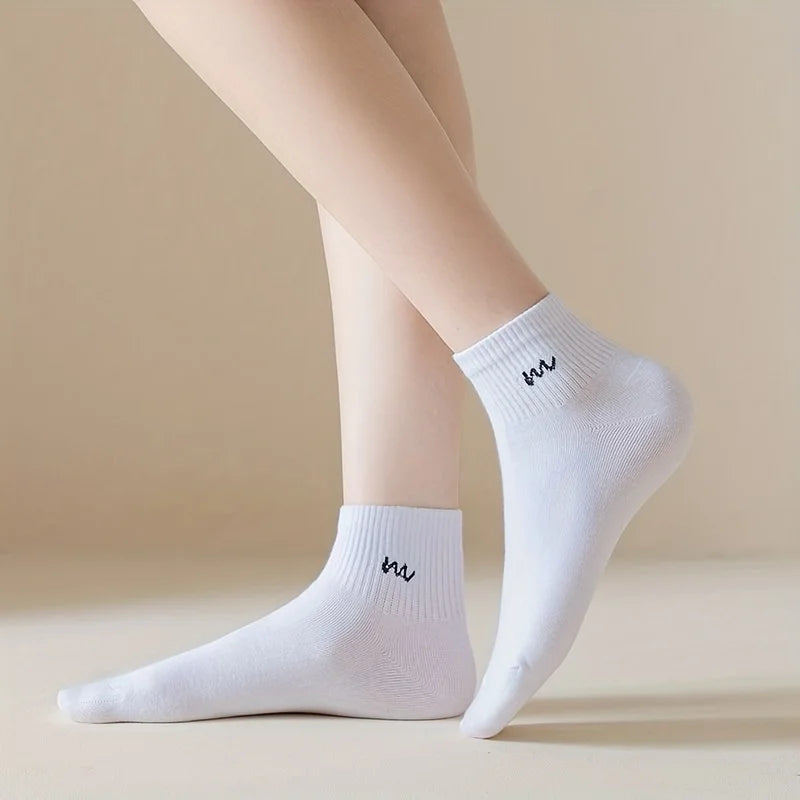5 Pairs Letter Print Socks Comfy & Breathable Sports Short Socks Women'S Stockings & Hosiery Soft & Comfy All-Match Short Socks-Gennys fashion