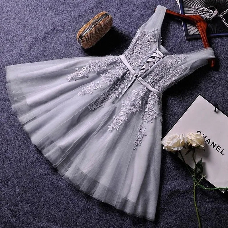 Silver Tulle Short Prom Dress Sexy Women V Neck Sleeveless Lace Applique a Line Backless Evening Party Dresses Cocktail Gown-Gennys fashion