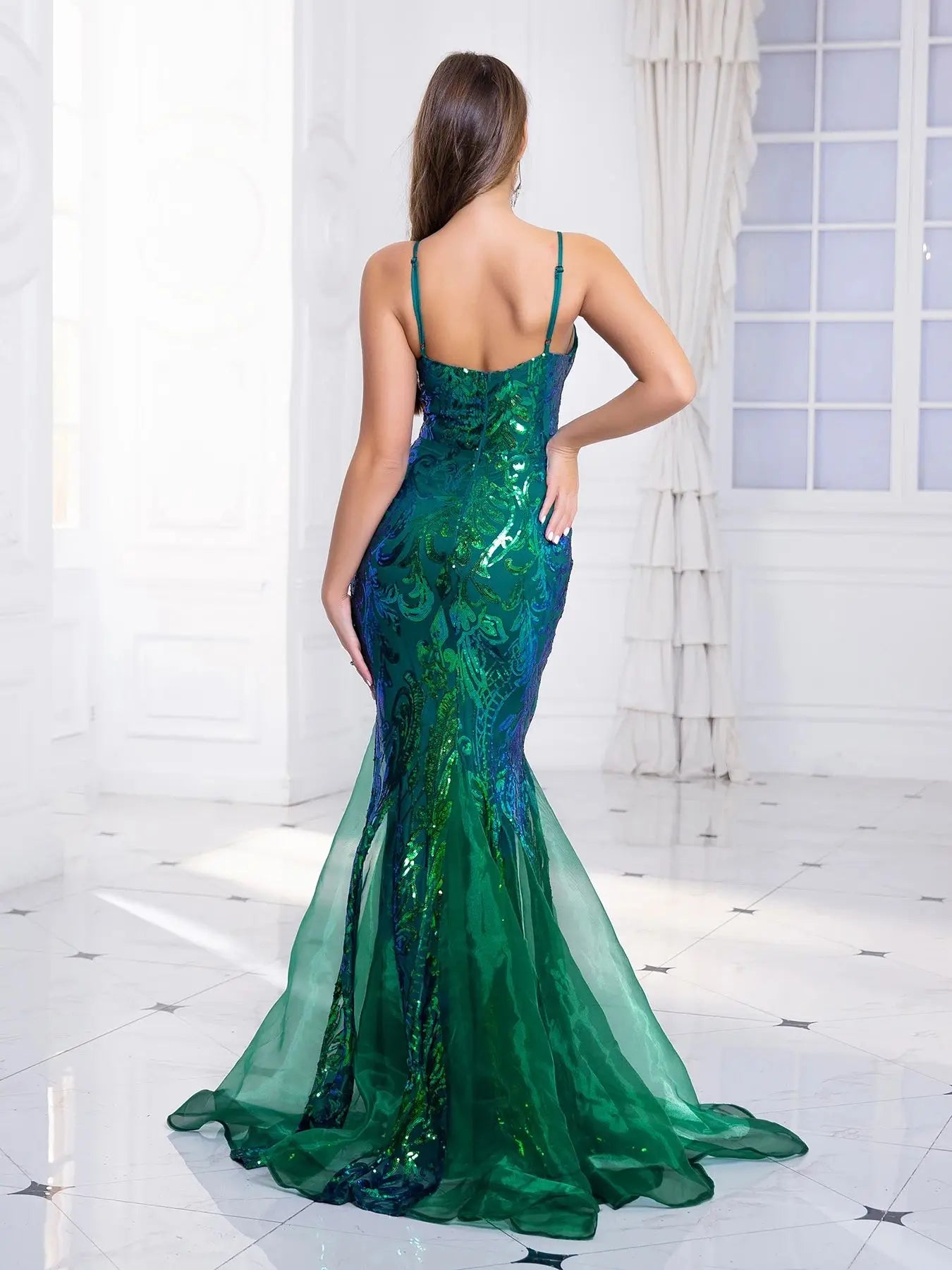 Deep V Neck Sleeveless Green Cocktail Prom Dress Spaghetti Strap Sequin Luxury Evening Party Women Long Mermaid Dresses-Gennys fashion