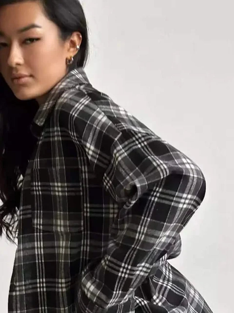 Women Vintage Long Sleeve Shirt Oversized Plaid Shirt Autumn Winter Fashion Loose Lapel Pocket Shirt Fit Blouse Korean Style-Gennys fashion