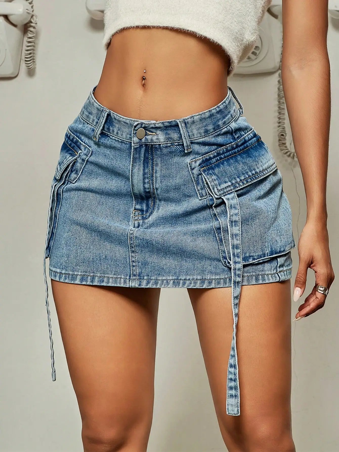 2023 Trendy Street Tooling Style Flap Pocket Ribbon Details Slim Workwear Denim Mini Skirt High Street Clothing-Gennys fashion